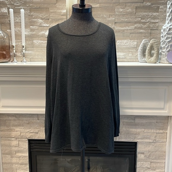 GNW Woman Plus Zipper Back Detail Layered Sweater Size 2X - Picture 3 of 4